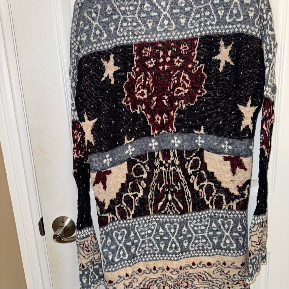 Cozy Patterned Knit Cardigan - Picture 3 of 5